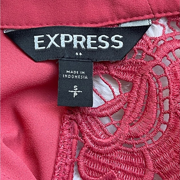 Coral Colored Express Blouse with Lace Cap Sleeves, Cut Out Back, Small, NWOT - Picture 4 of 7